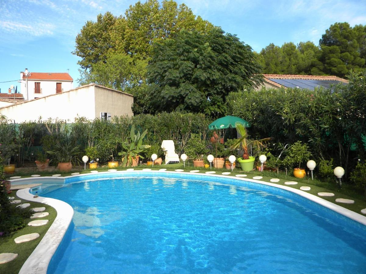 Bed and Breakfast Chez Patrick Roujan Exterior foto